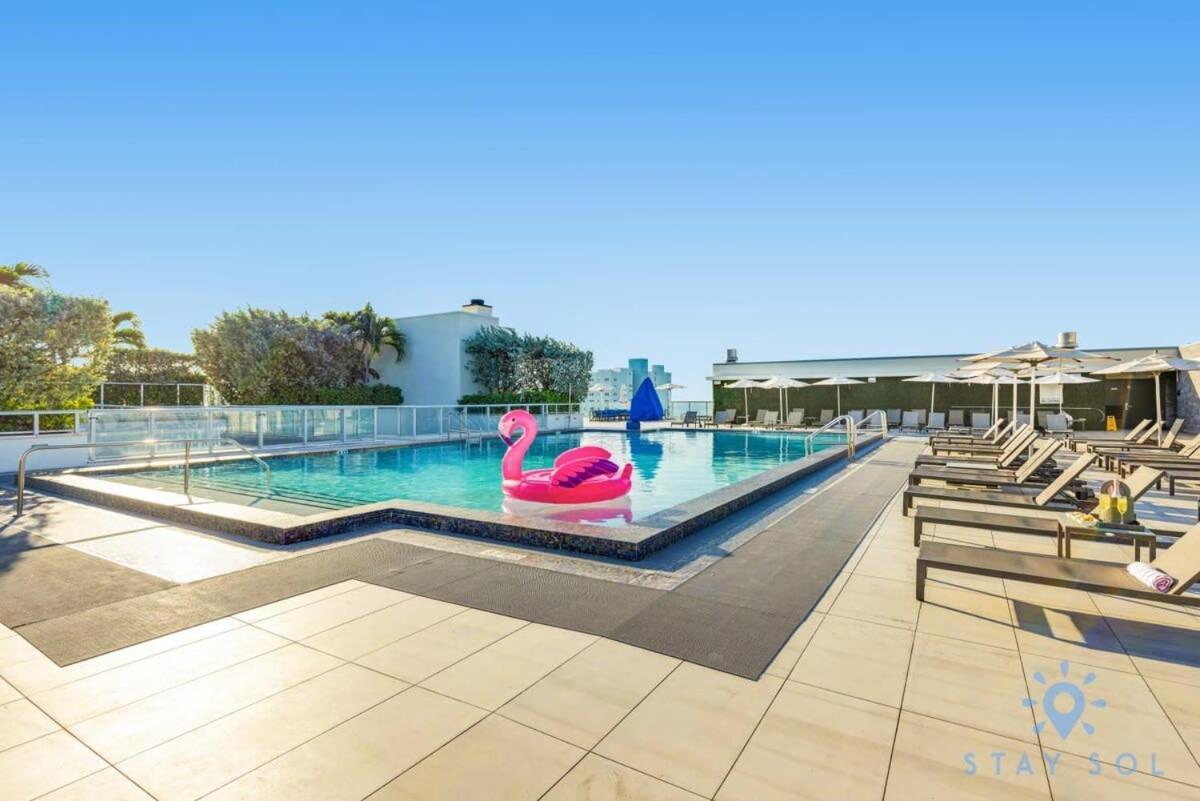 Rooftop Pool - Hollywood Beach Boardwalk 外观 照片